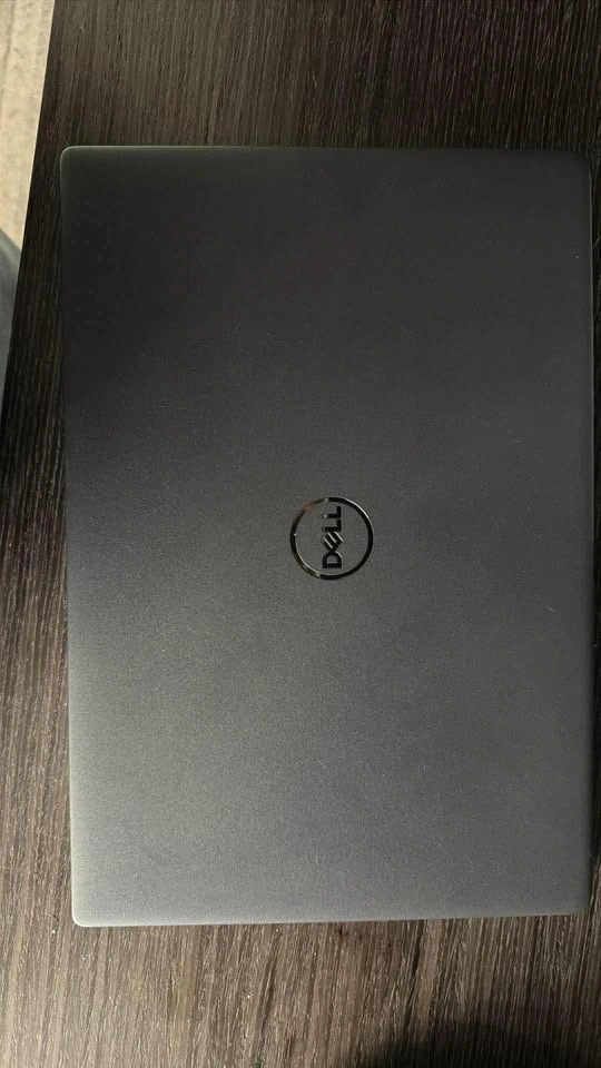 Dell Latitude 3410 Laptop - photo 2