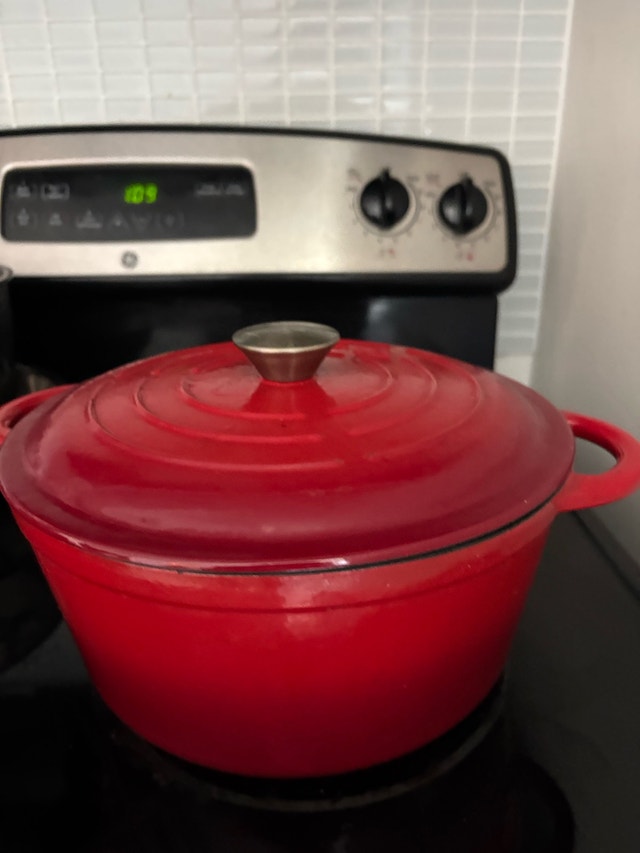 PC Cast Iron Dutch Oven - photo 3