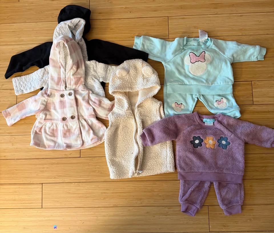 Baby Girl Clothes Lot (0–12 Months) | Gap, Disney + More - photo 5