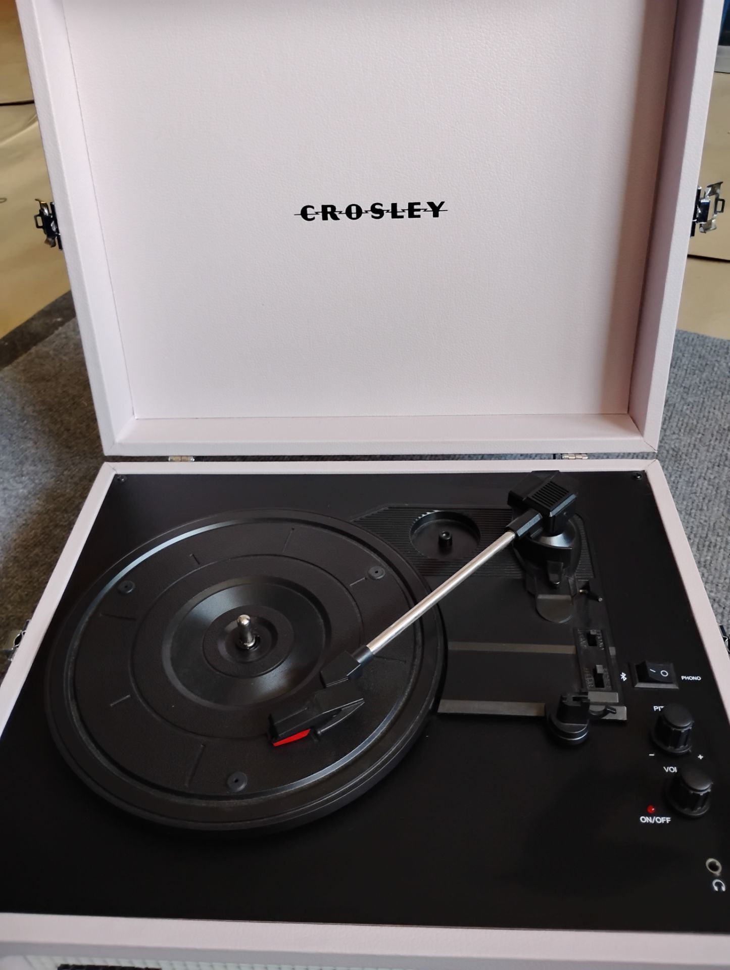 Crosley Record Player with Bluetooth - photo 2
