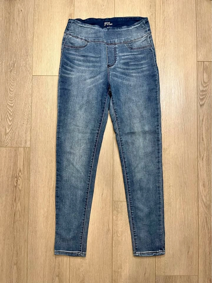 GRACE & LACE Stretch Pull-Up Skinny Jeans - Size 10