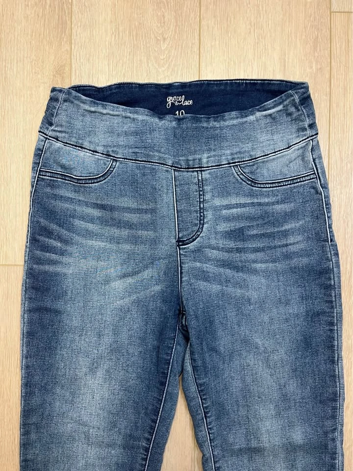 GRACE & LACE Stretch Pull-Up Skinny Jeans - Size 10 - photo 2
