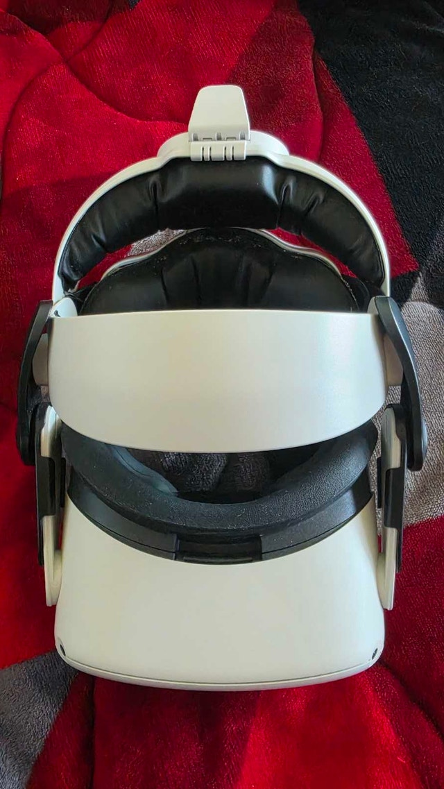 Meta Oculus Quest 2