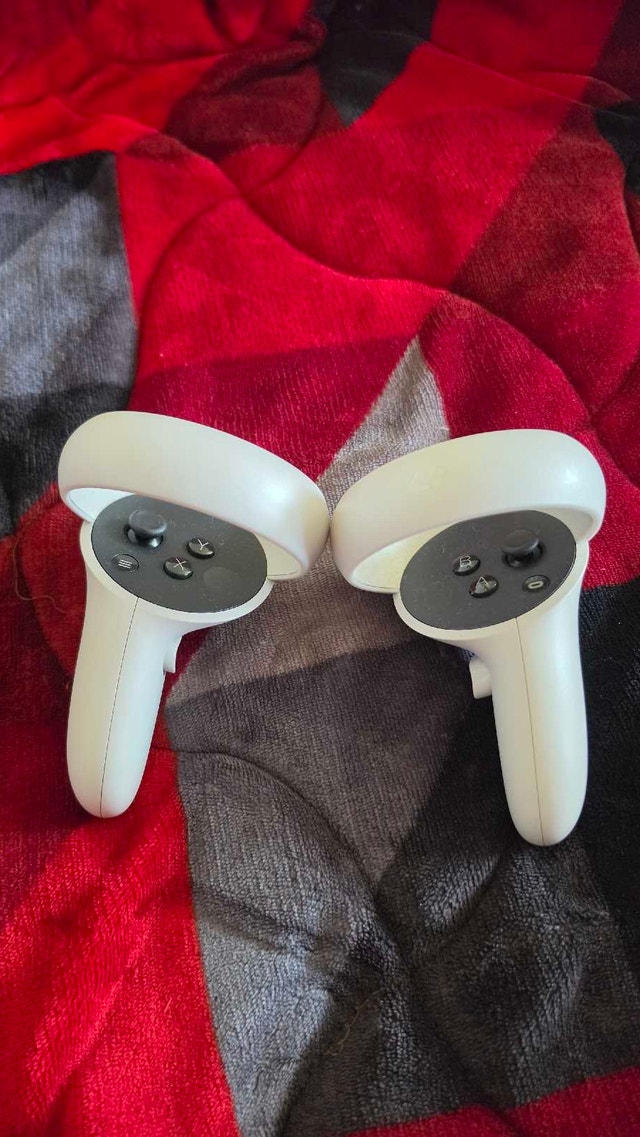 Meta Oculus Quest 2 - photo 3