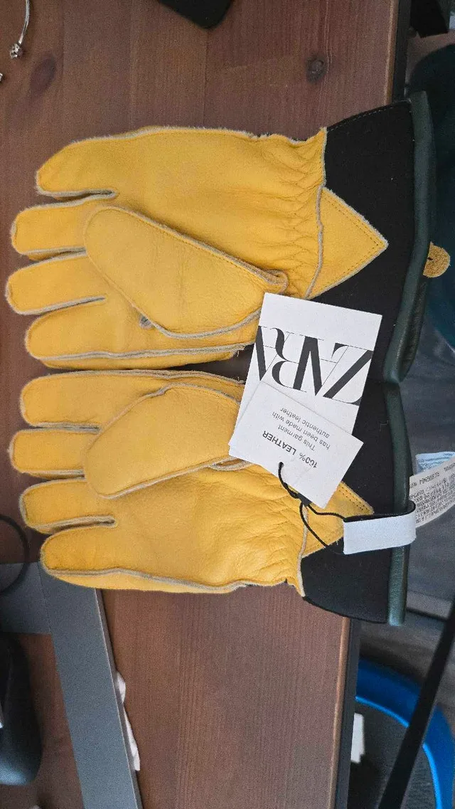 ZARA 100% Leather Gloves Size Large thumbnail
