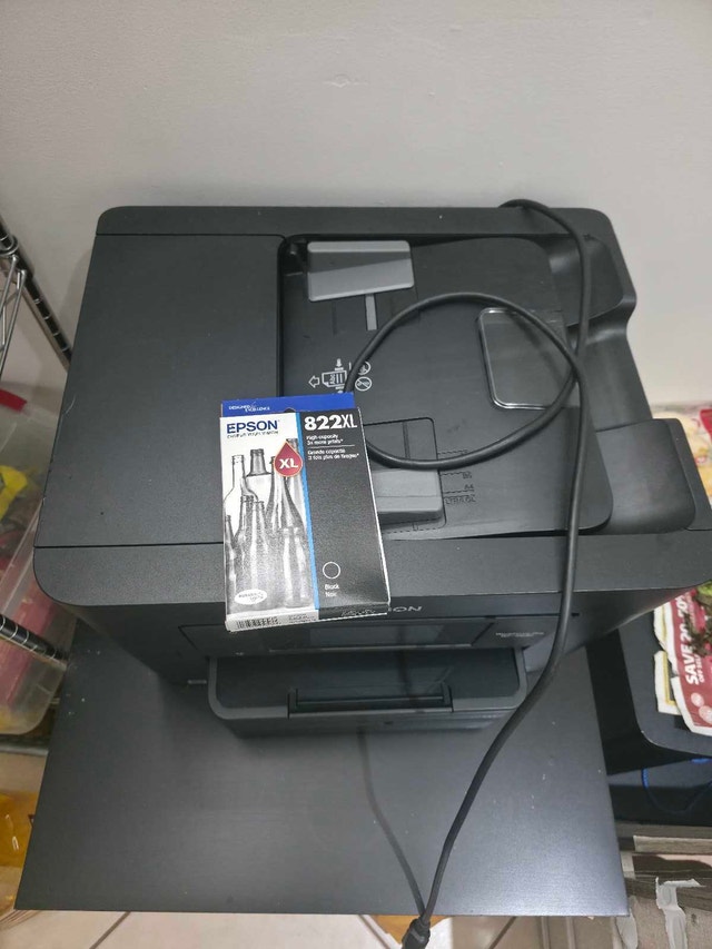epson printer with cartridges - photo 2