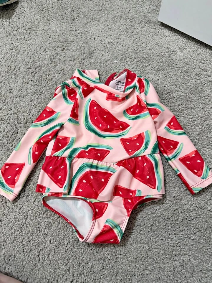 Baby girl Carter’s 6-9 months bathing suit