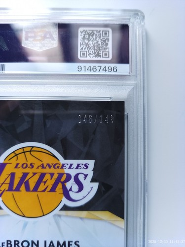 2020 Donruss Optic LeBron James Winner Stays LIME GREEN /149 PSA - photo 2