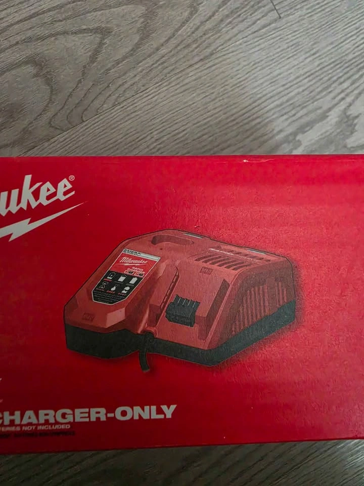 Brand new Milwaukee M18 M12 Rapid Charger Only - photo 2