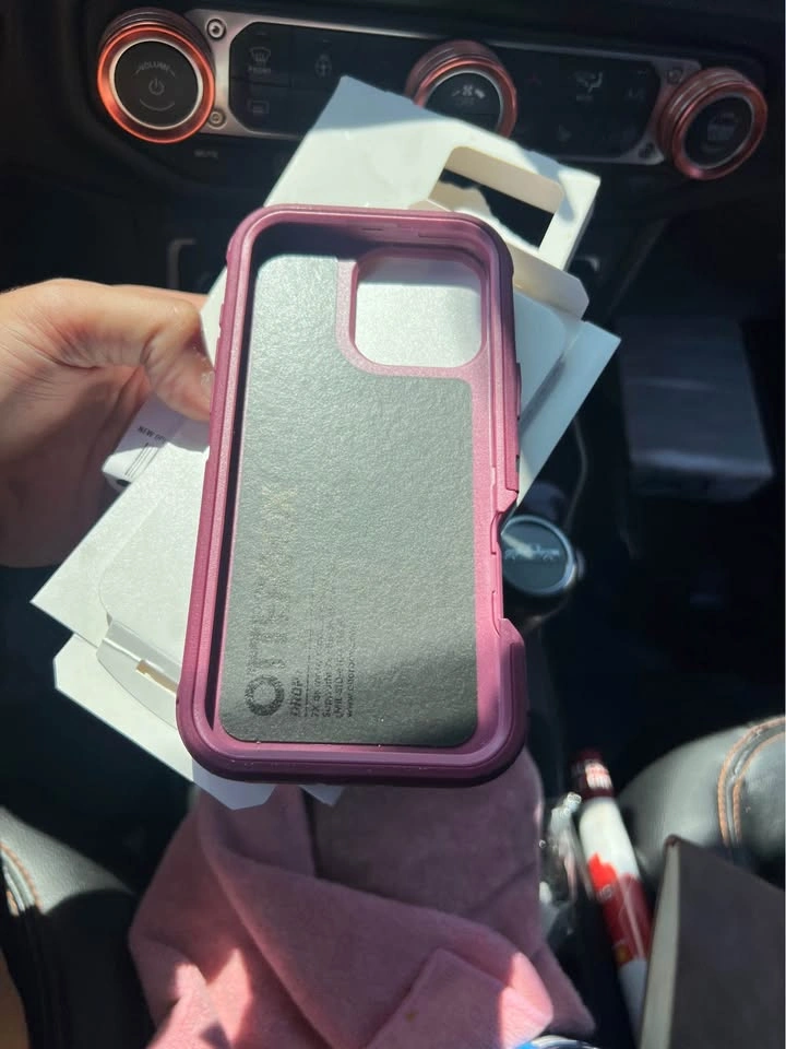 OtterBox Defender Series XT for iPhone 16 Pro Max - photo 2