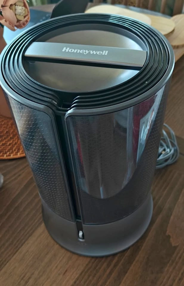 Honeywell Tower HEPA Air Purifier / Circulator Fan (HPA030 Serie