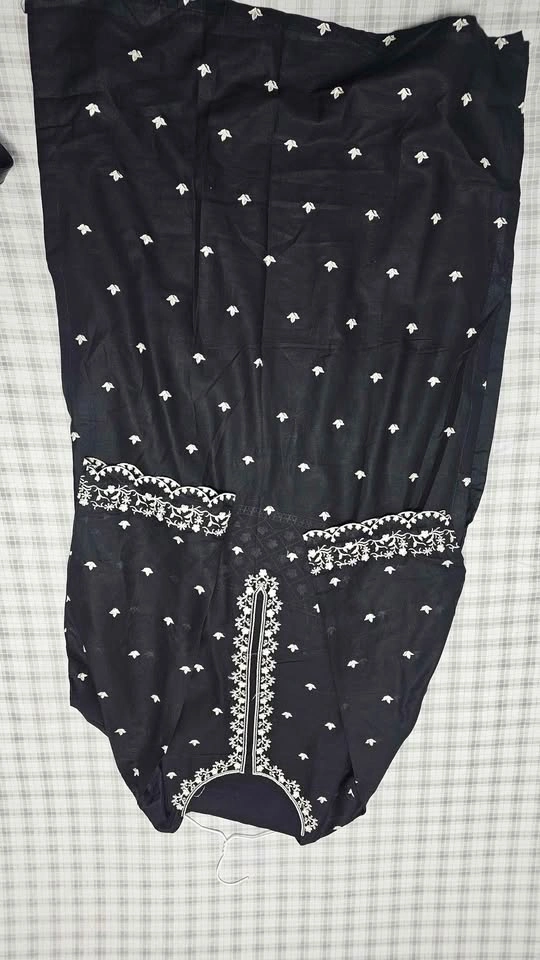 Black Embroidered Salwar Kameez Set - photo 2