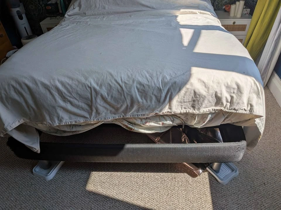 Queen Adjustable Bed Base with Massage & Zero Gravity - photo 2