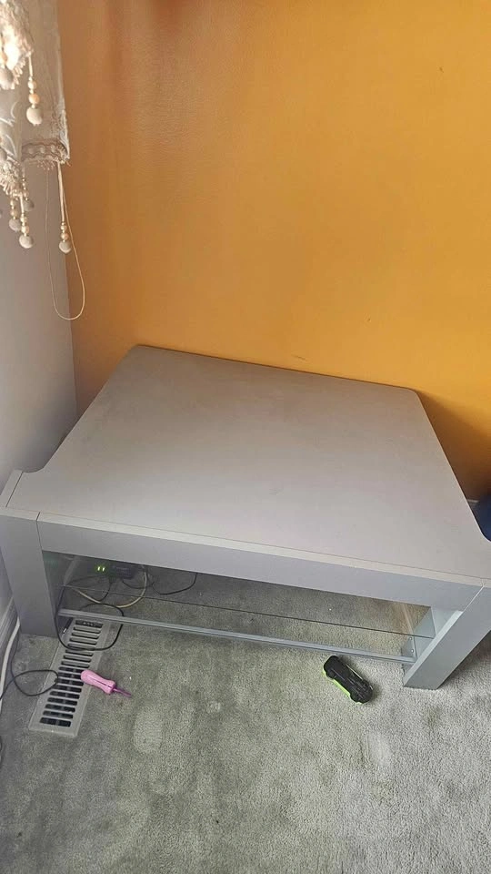Tv stand/ need gone asap