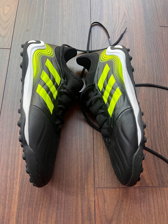 Adidas Soccer Cleats - Men size 8.5 - photo 2