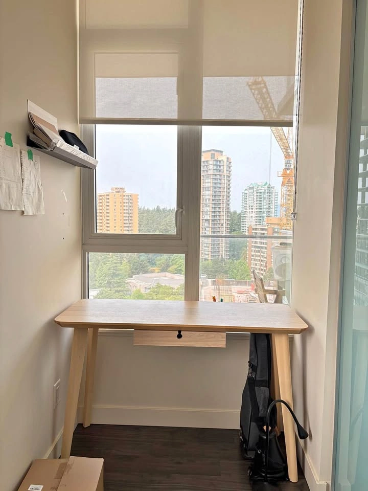 IKEA Work Desk (Lisabo)