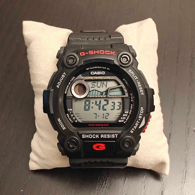 CASIO - G-SHOCK, 200M Water Resistance, Shock Resistance