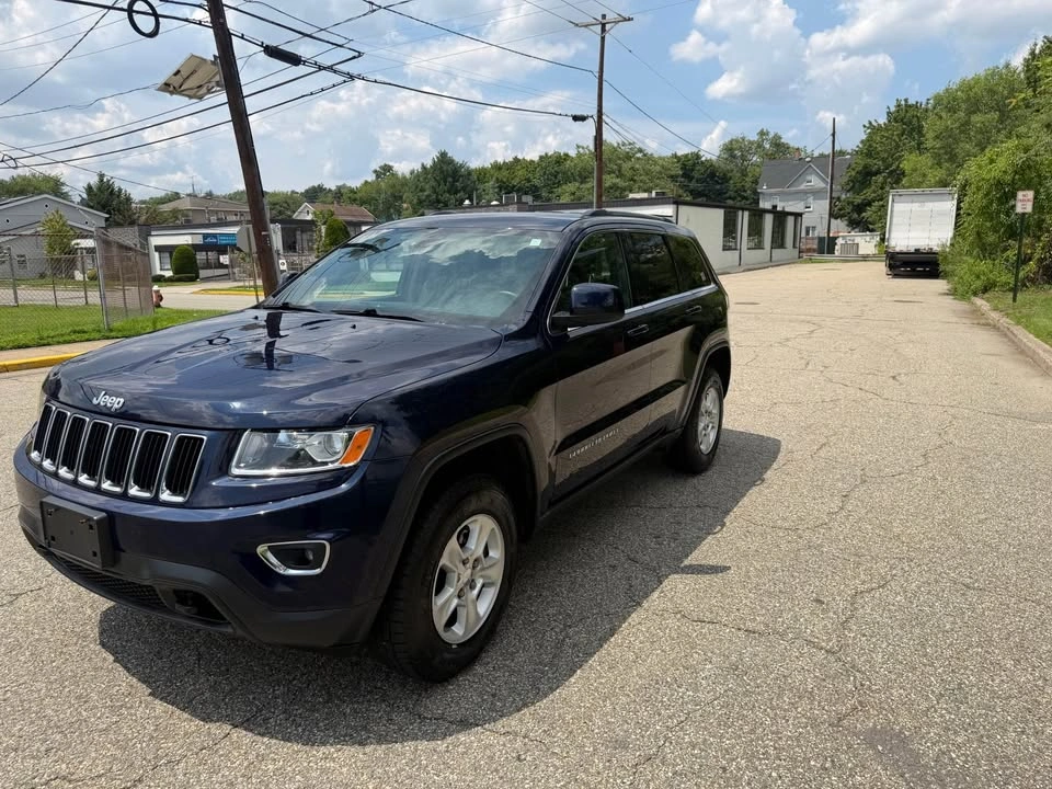 2014 Jeep Grand Cherokee Laredo Sport Utility 4D - photo 2