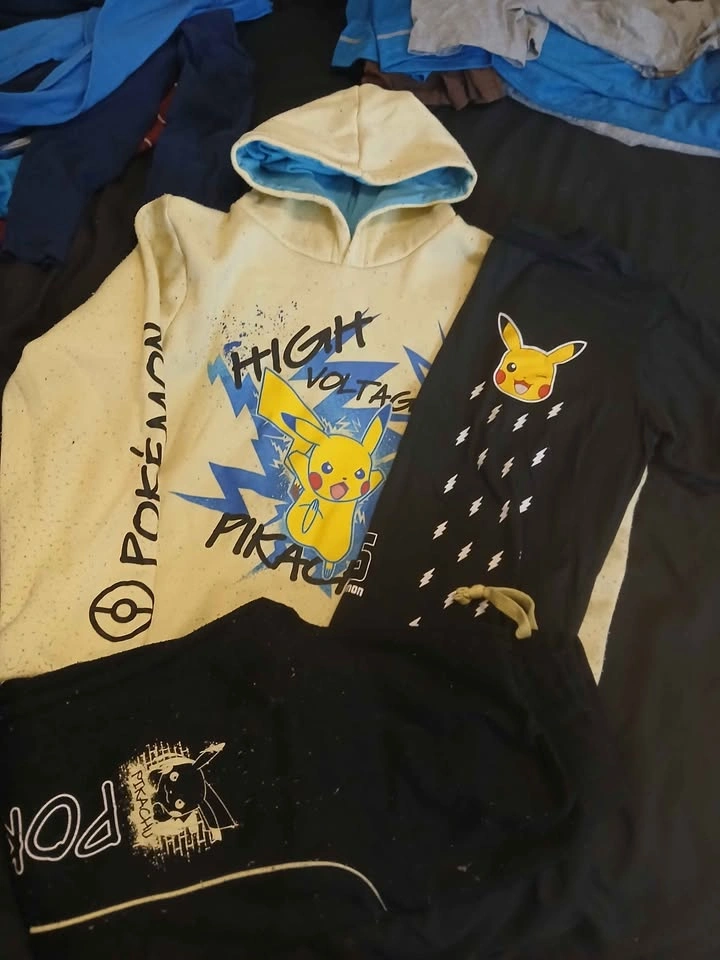 Pokemon outfit