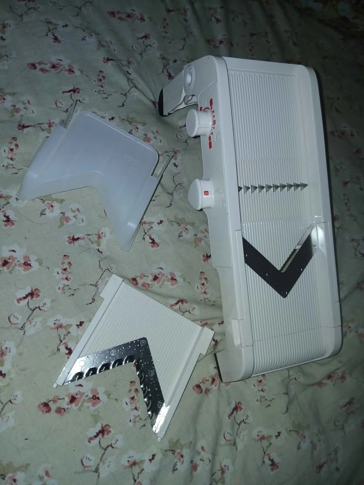 Tupperware mandoline - photo 2