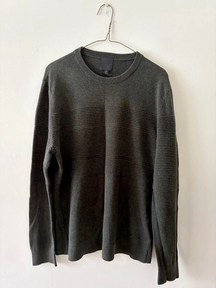 H&M Men’s Dark Olive / Forest Green Textured Knit Sweater (Mediu - photo 4