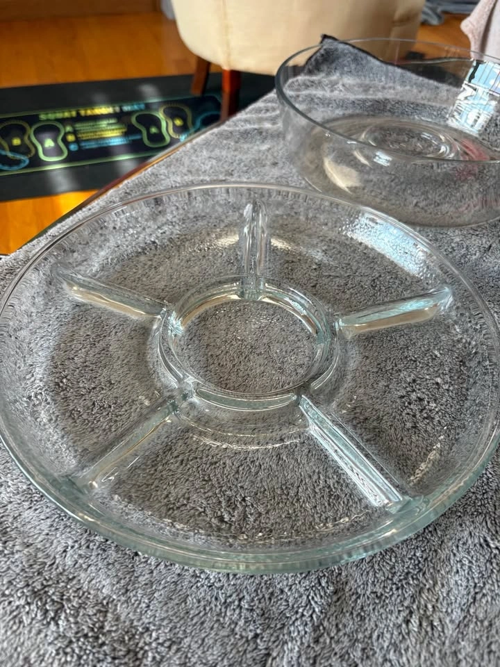 Vintage Pyrex Clear Glass With Cover - photo 2