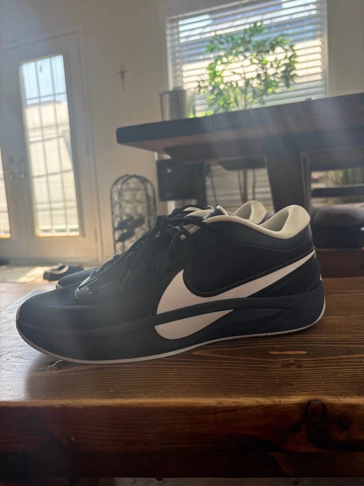 Basketball shoes Giannis 6 - photo 2