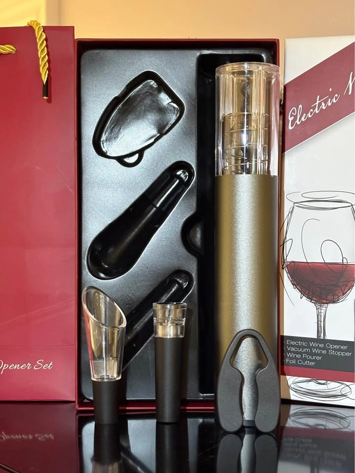 NEW Electric Wine Opener Gift Set + FREE 2-Pack Vacuum Stoppers - photo 3
