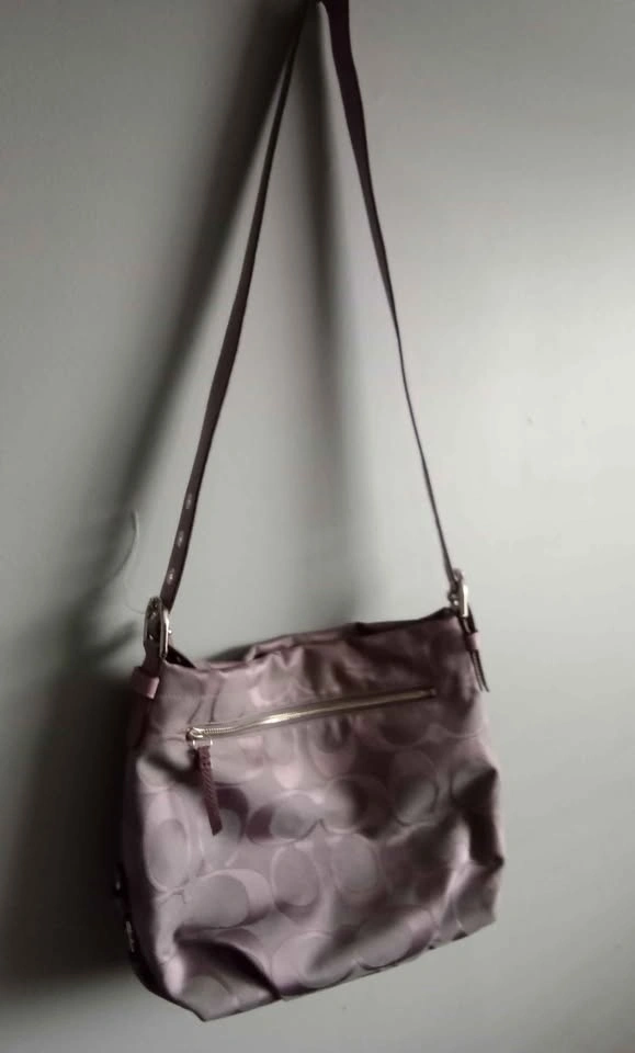 Coach Signature Pink Crossbody Bag - photo 5