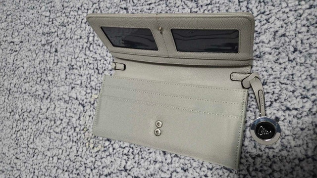 Cute Wallet Bundle (Sage Green & Taupe) - Oshawa Pickup - photo 4