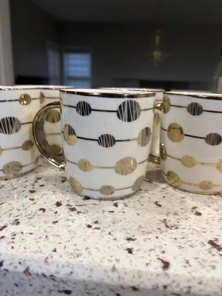 A set of tea cups/ coffee mugs - photo 4