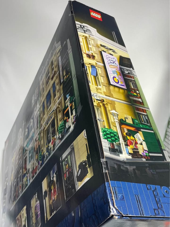 Lego 10278 - Police Station - photo 4