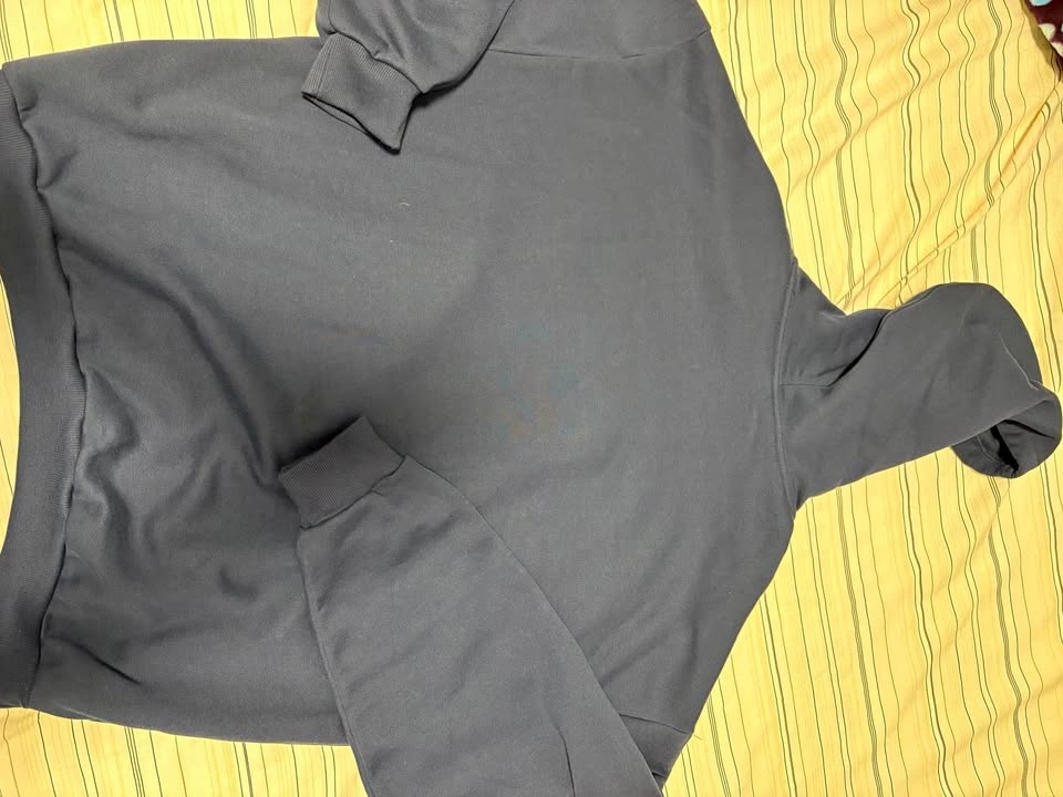 Alo Yoga Accolade Hoodie – Size Large – Worn Once – Like New