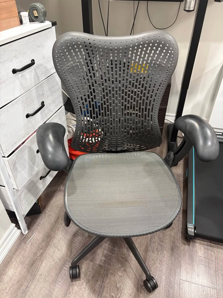 Herman Miller Mirra 1 Ergonomic Chair - photo 2