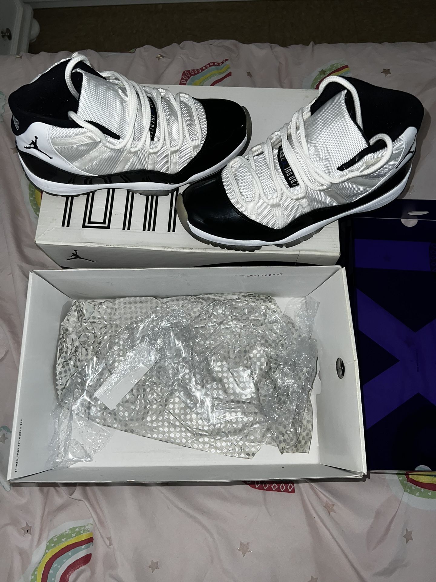 Air Jordan 11 Retro Black White 2011 - photo 2