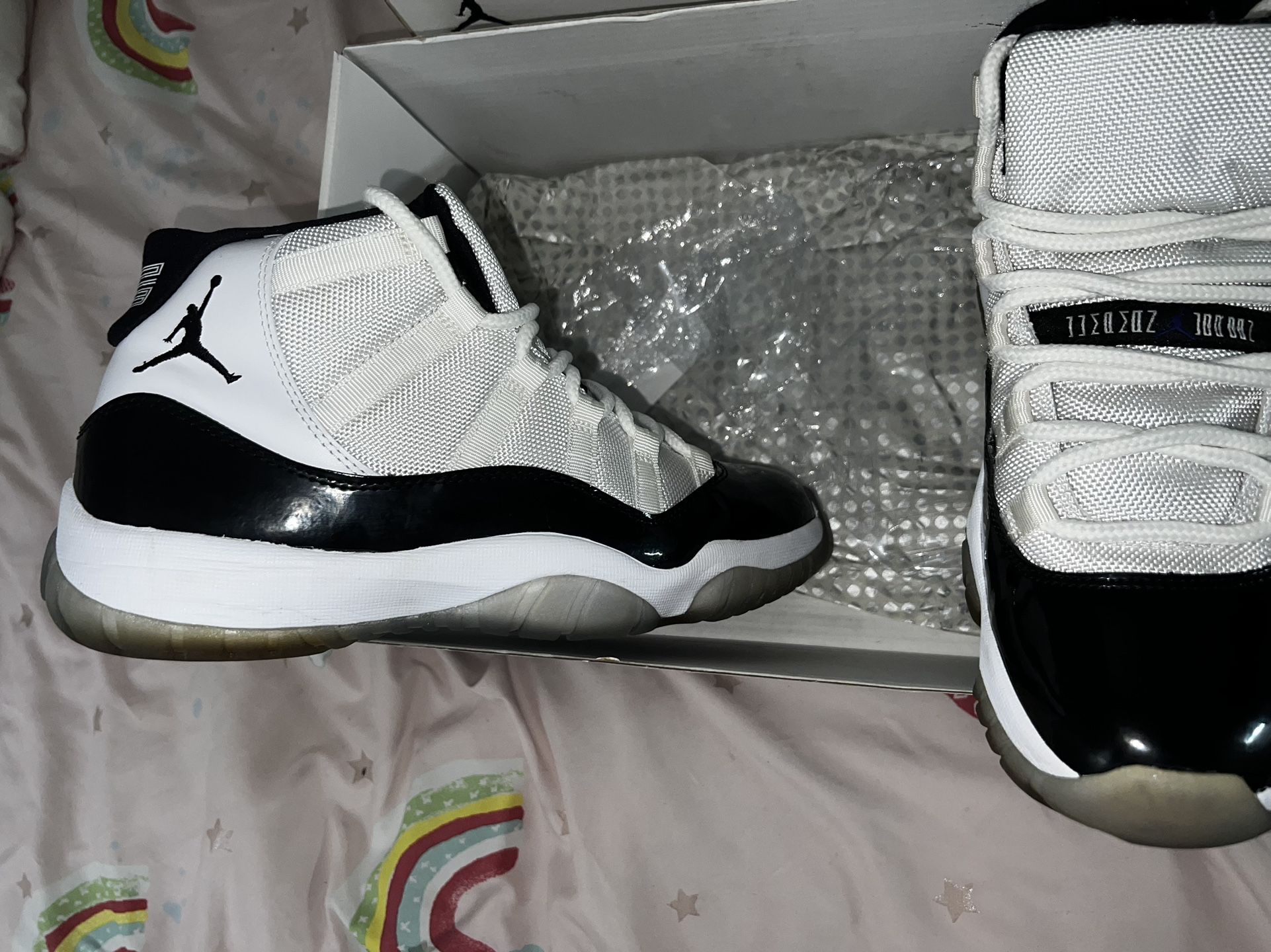 Air Jordan 11 Retro Black White 2011 - photo 4