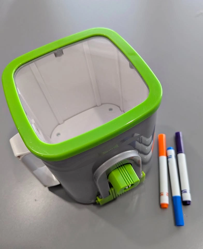 Crayola Picture and Night Light Projector, Child Ages 5