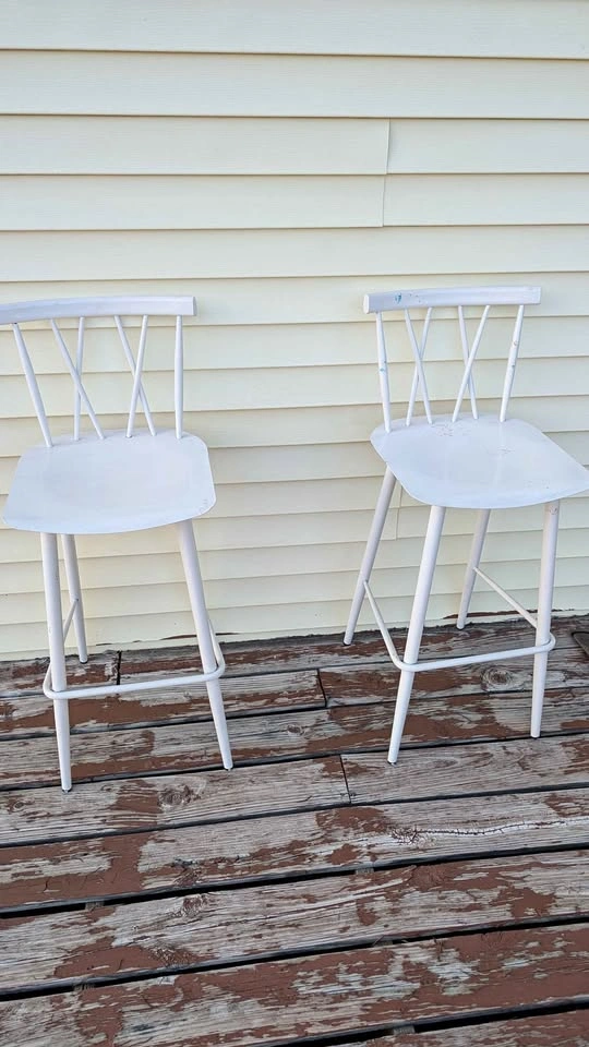 Metal bar stools