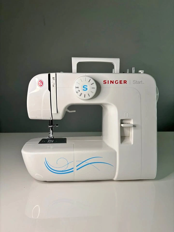 BACK-TO-SCHOOL!!! SEWING MACHINE