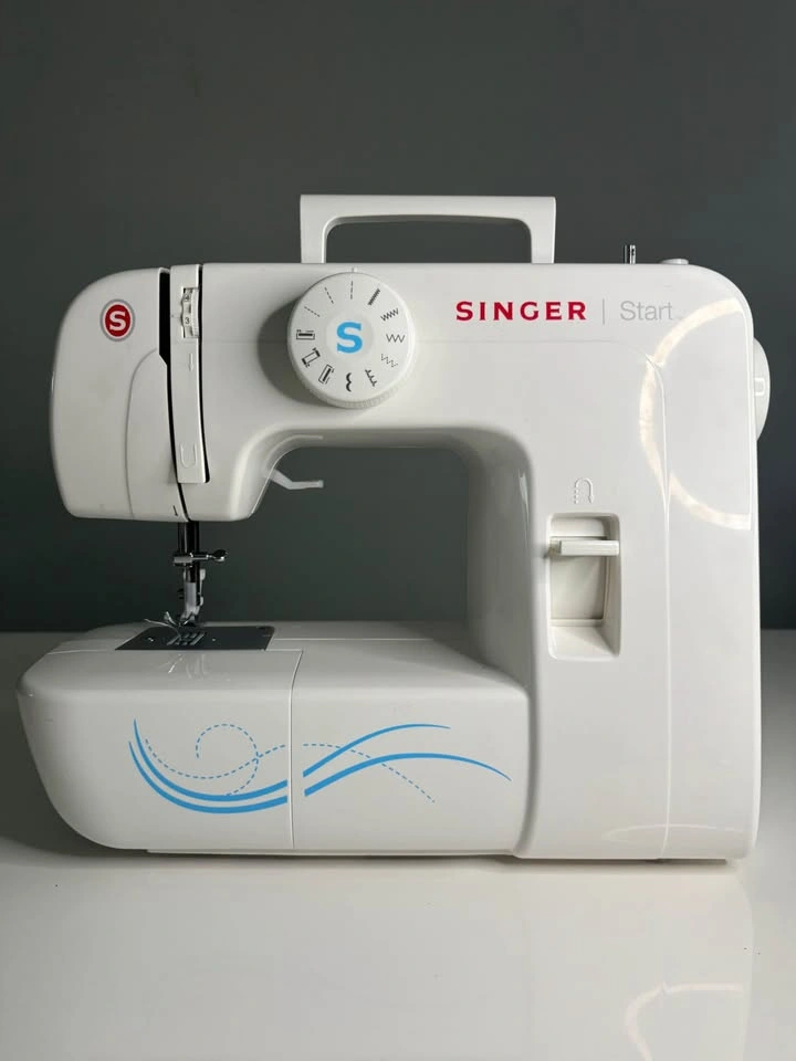 BACK-TO-SCHOOL!!! SEWING MACHINE - photo 2