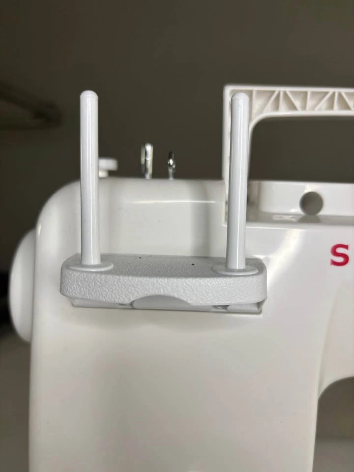 BACK-TO-SCHOOL!!! SEWING MACHINE - photo 3