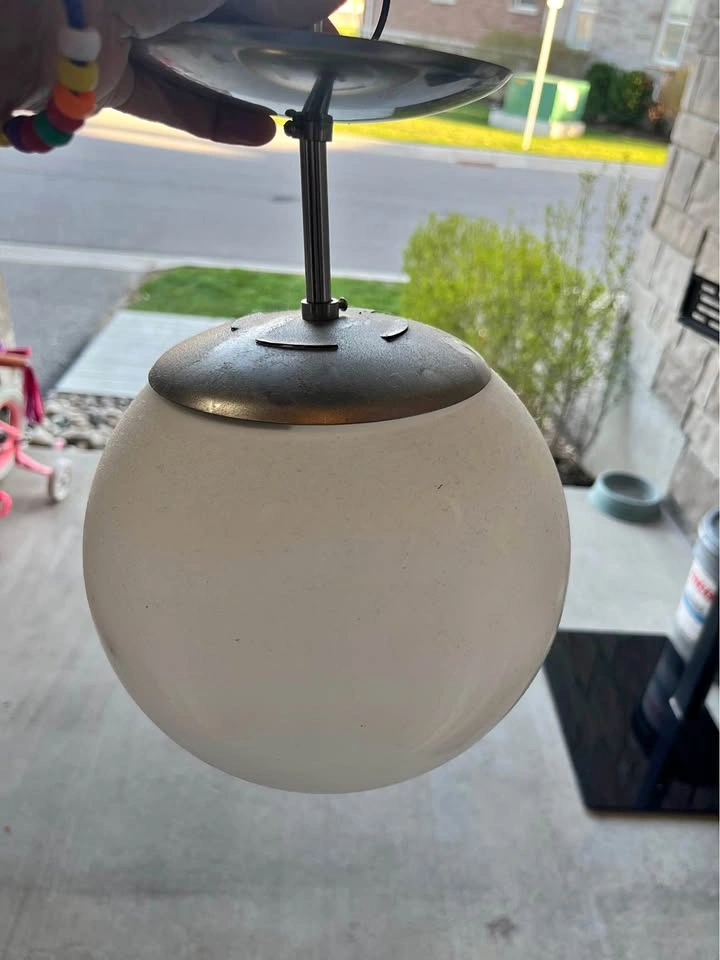 Ceiling lamps