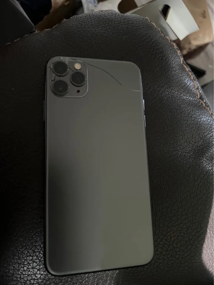 iPhone 11 Pro Max - 256 GB (negotiable, please inquire) - photo 2