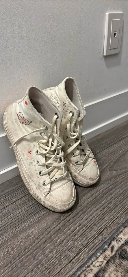 Converse Women's Chuck Taylor All Star Lift Platform Y2K Heart