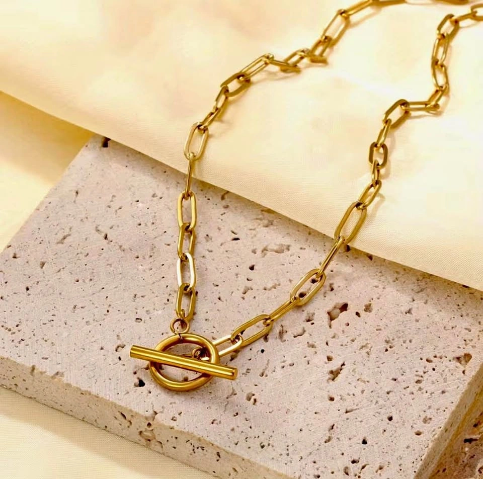Toggle Clasp Paperclip Necklace 18”