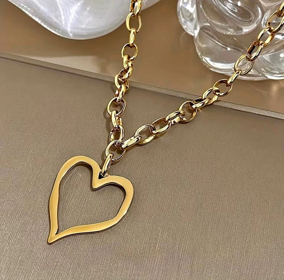 Bold Heart Shaped Statement Necklace 18K Gold Plated