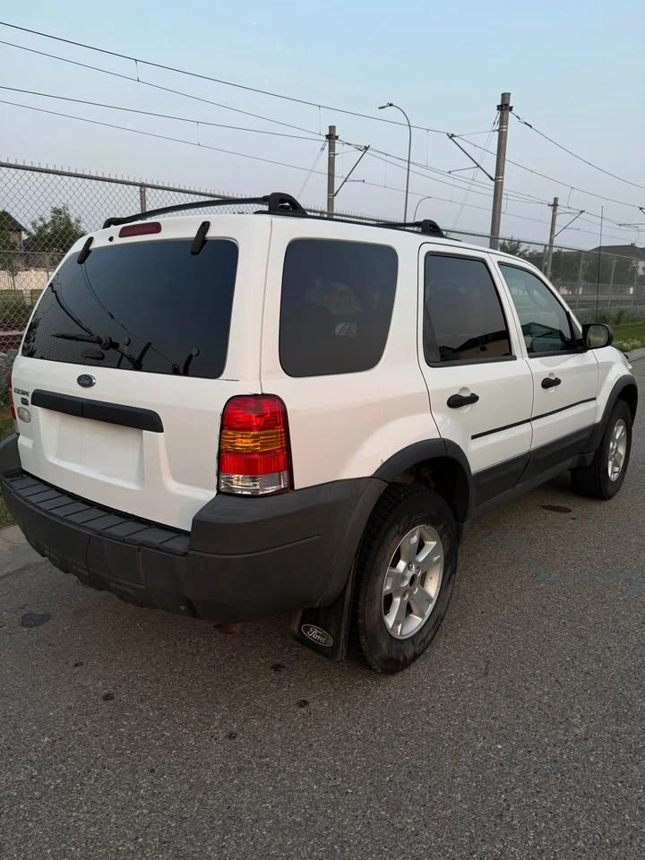 2005 Ford Escape - photo 4