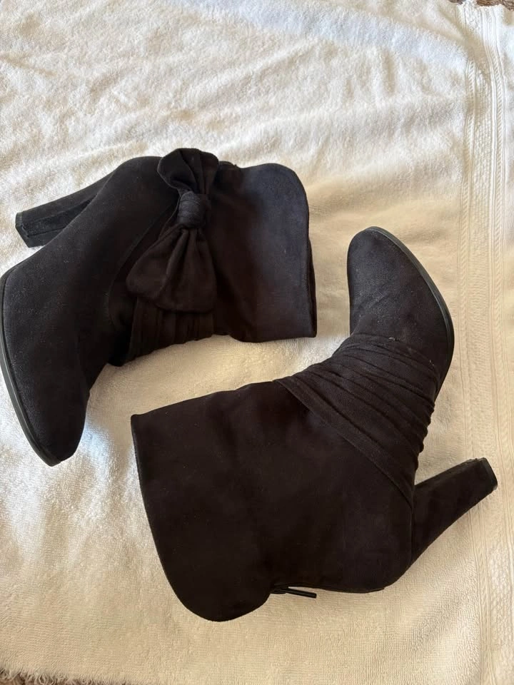 Mini boot faux suede size 8.5 - photo 4