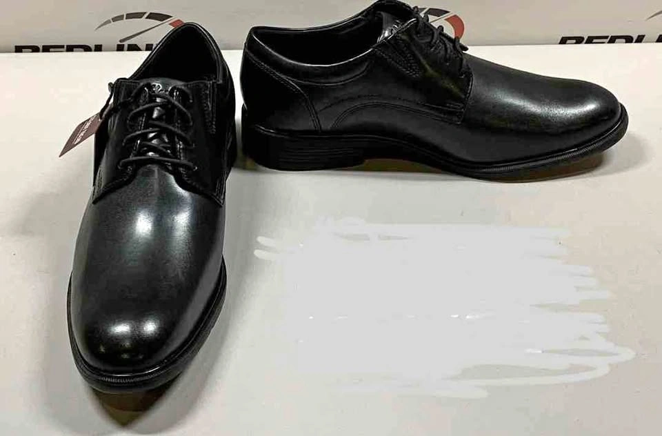Super Comfy Clarks men's dress shoes sz 9