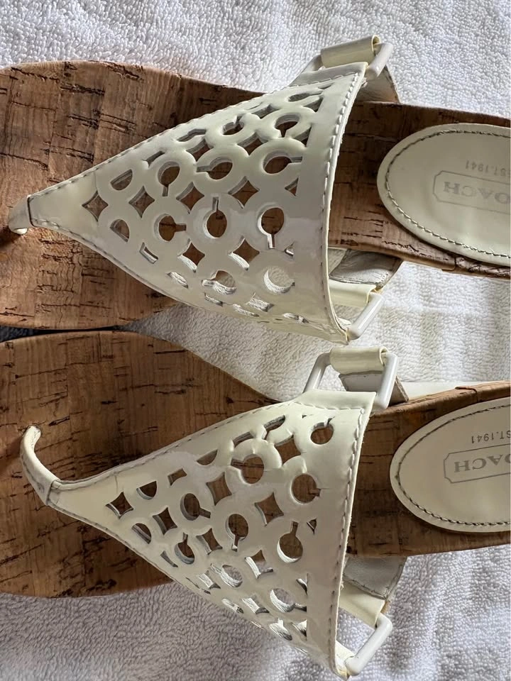 Coach wedge heel sandal size 7-8 - photo 4